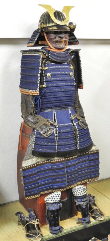 等身大赤備え鎧一式/赤塗龍文二枚胴独鈷文前立て兜/甲冑 鎧兜 着用可能