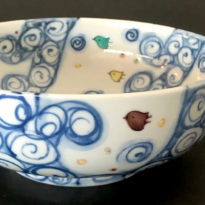 金沢駅前 九谷焼黒龍堂: 鈴木晶子 波千鳥5.5号浅鉢