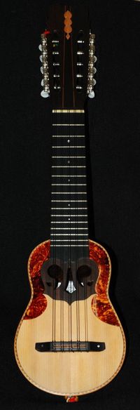 ケーナ・サンポーニャ・チャランゴ・ギターの制作工房