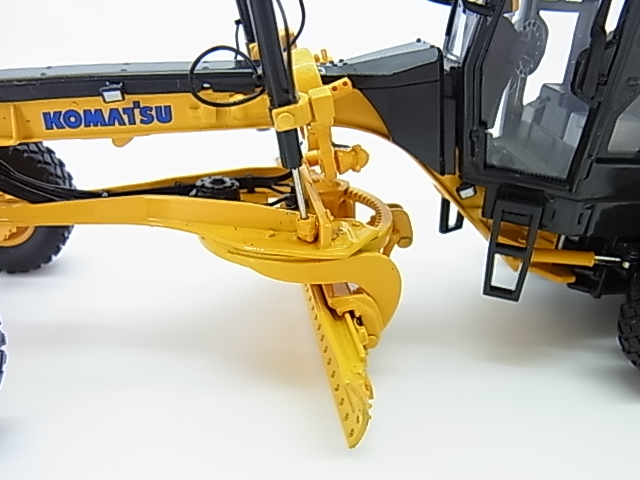再入荷【KOMATSU】コマツ モーターグレーダーGD655-5 人形、トプコン付