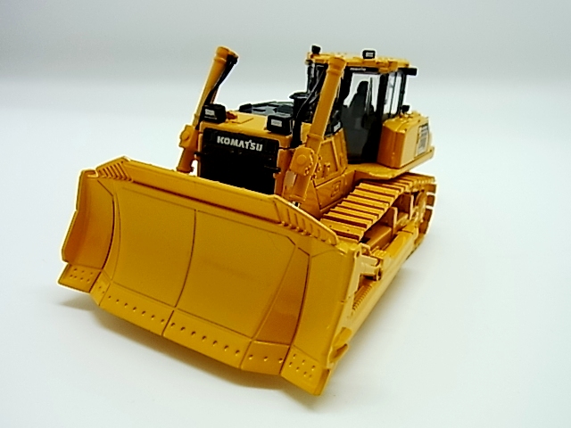 KOMATSU】コマツ ブルドーザーD155ZX-8 リッパー付 - KYOWA 建設機械の