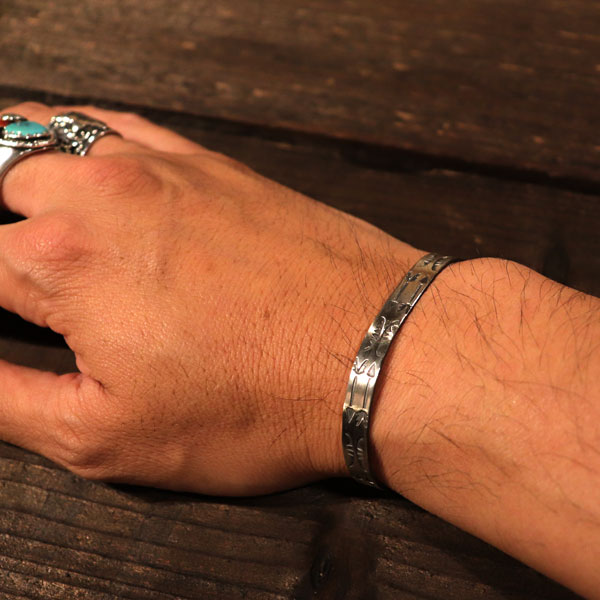 アクセサリー ＞ インディアンジュエリー ＞ バングル ＞ アーノルド