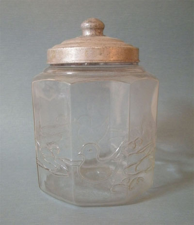 No.6 黄色い練りガラスの飴屋瓶と水鳥模様の飴屋瓶 - ガラクタ共存記