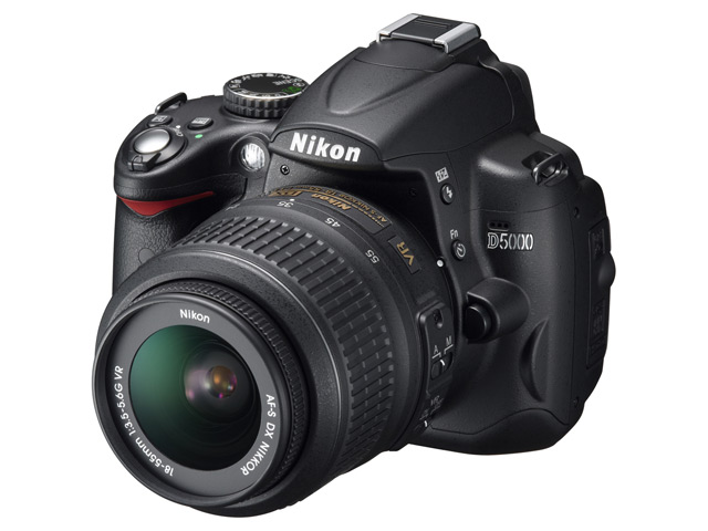 ニコン Nikon D5200の徹底レビュー デジタル一眼レフ /monoxデジカメ