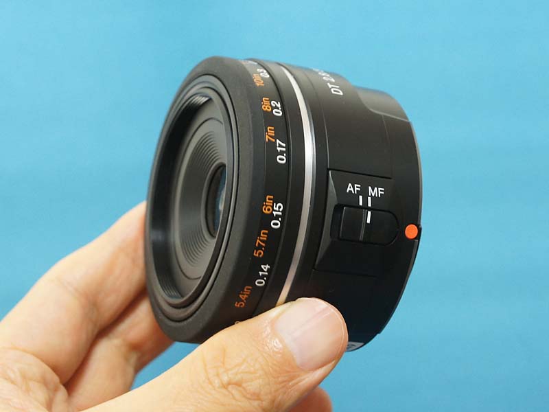 ソニー DT30mm F2.8 MACRO SAM SAL30M28 /monox デジカメ 比較 レビュー