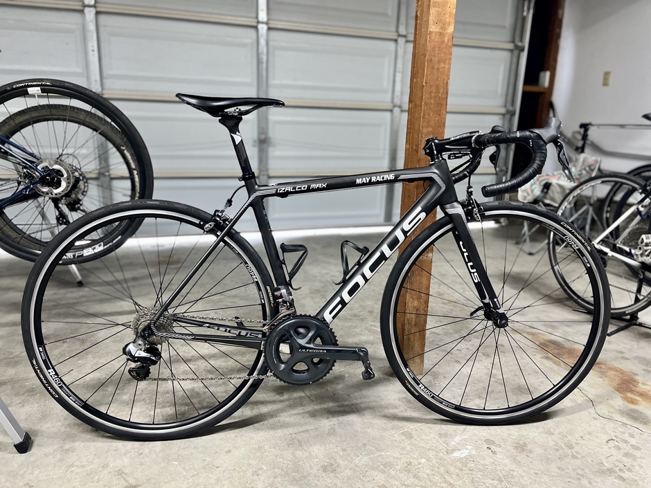 2017 Focus Izalco Max - Pedal Room