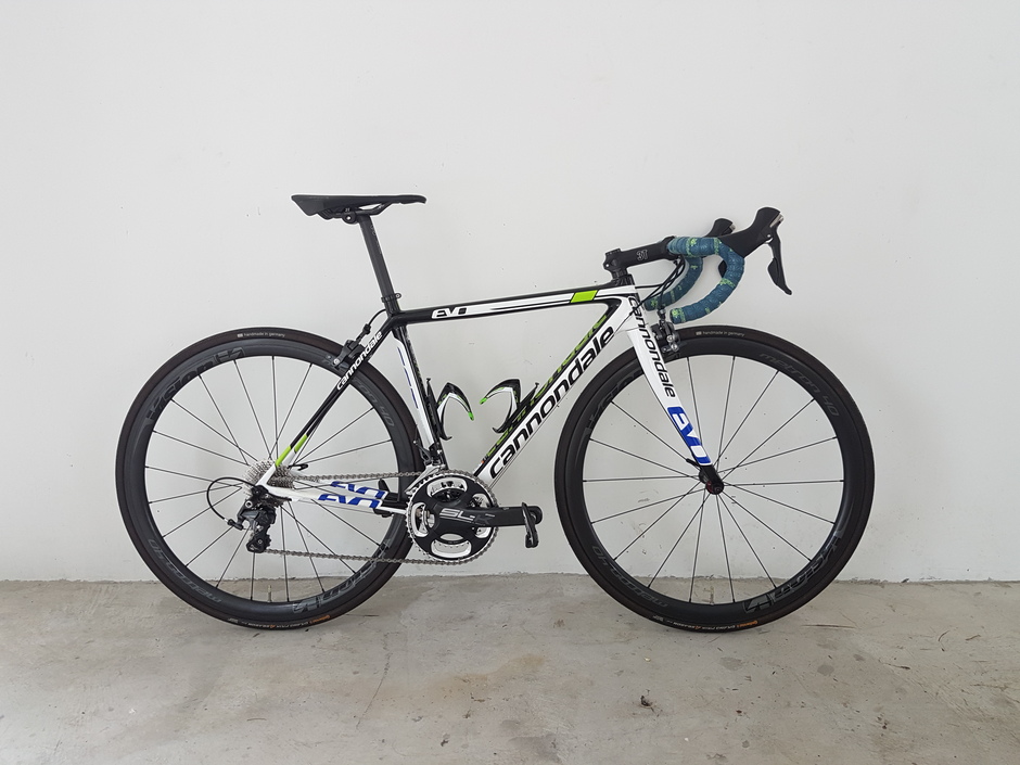 Cannondale SuperSix Evo 48 - Pedal Room