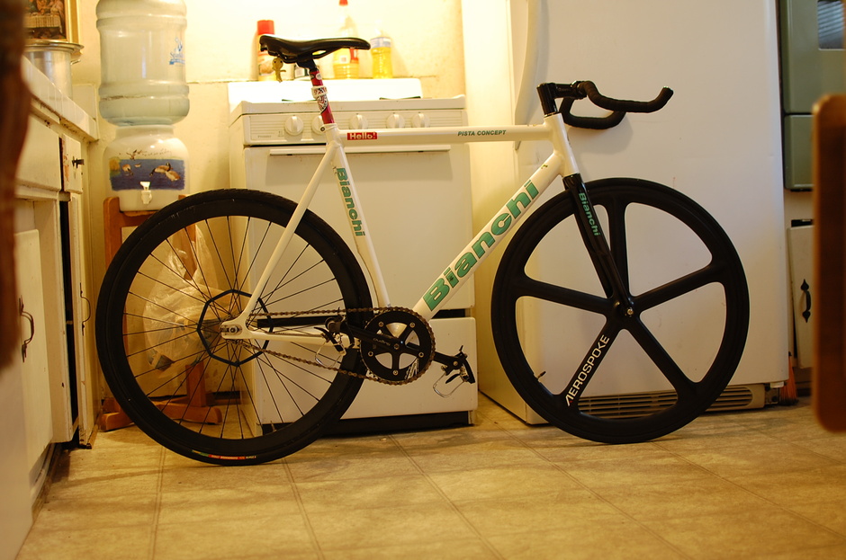 Bianchi pista concept - Pedal Room