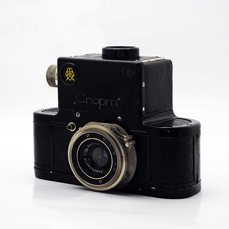 謎なマウントの一眼レフ | 今月のひとこと | クラシックカメラ専門店