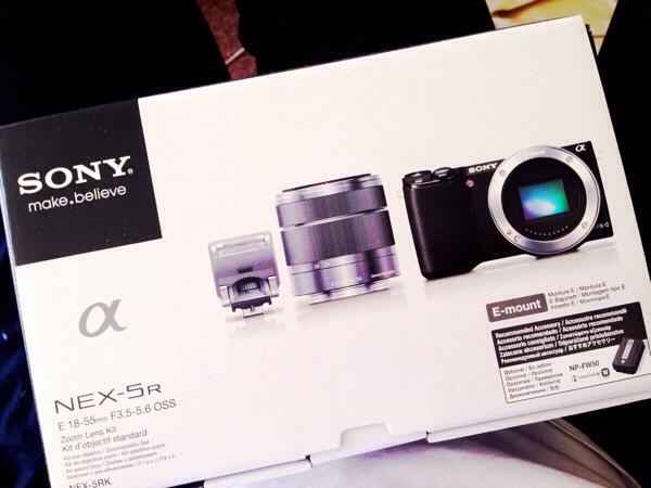 大人気のSONY NEX-5Rレビュー！一緒に買って良かったものも一気に紹介