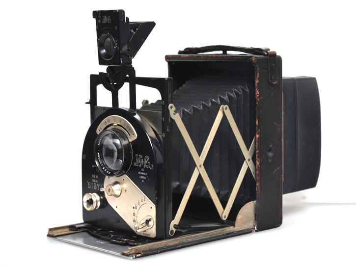 フィルムカメラ：大判カメラ