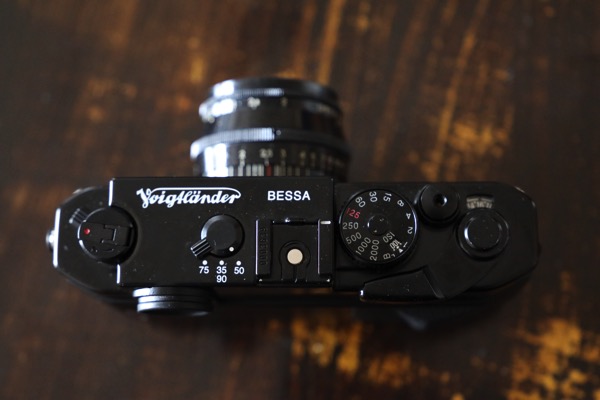 レンジファインダーカメラ「BESSA R2M」を購入しました。
