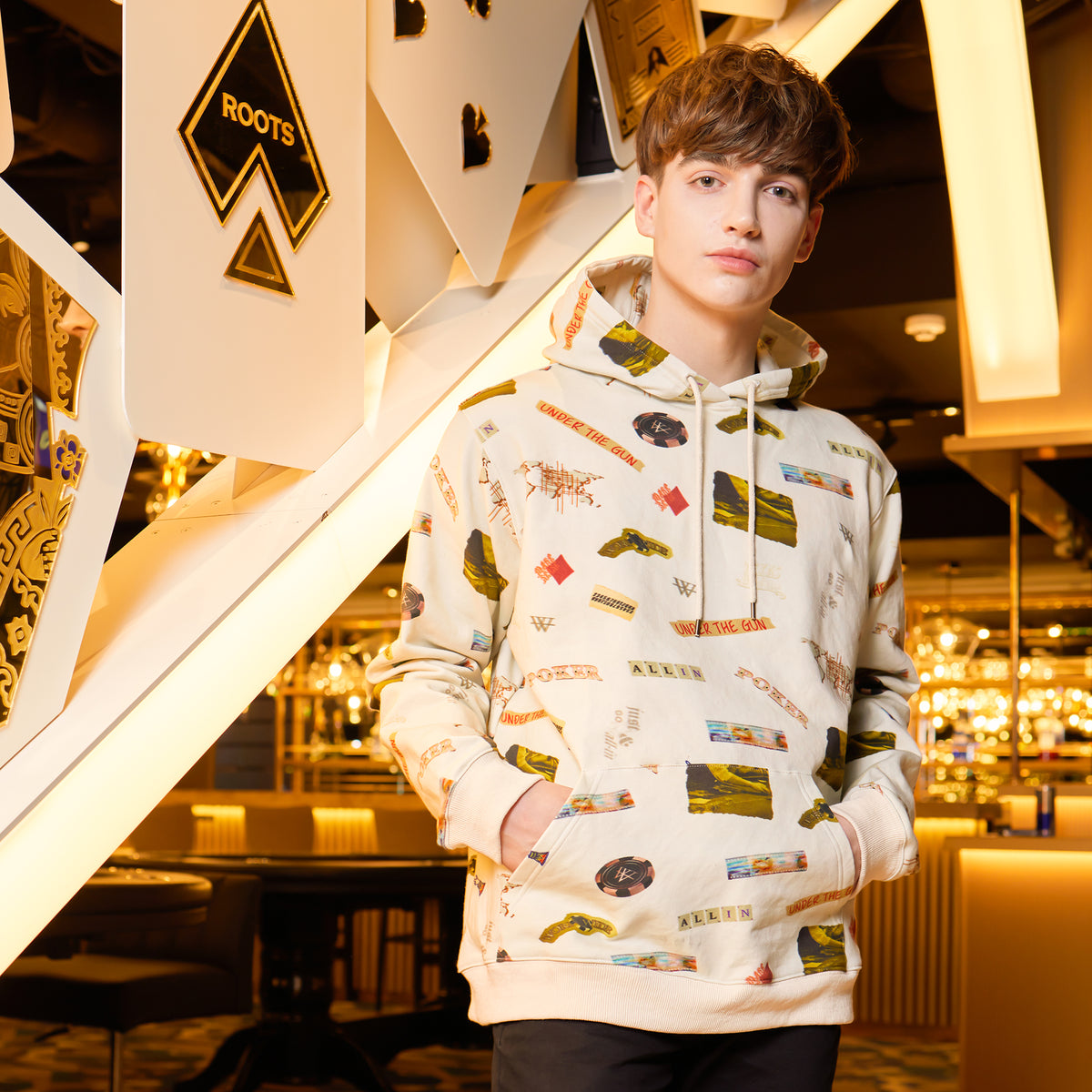 フーディー“Poker World” – World Wide Yokosawa