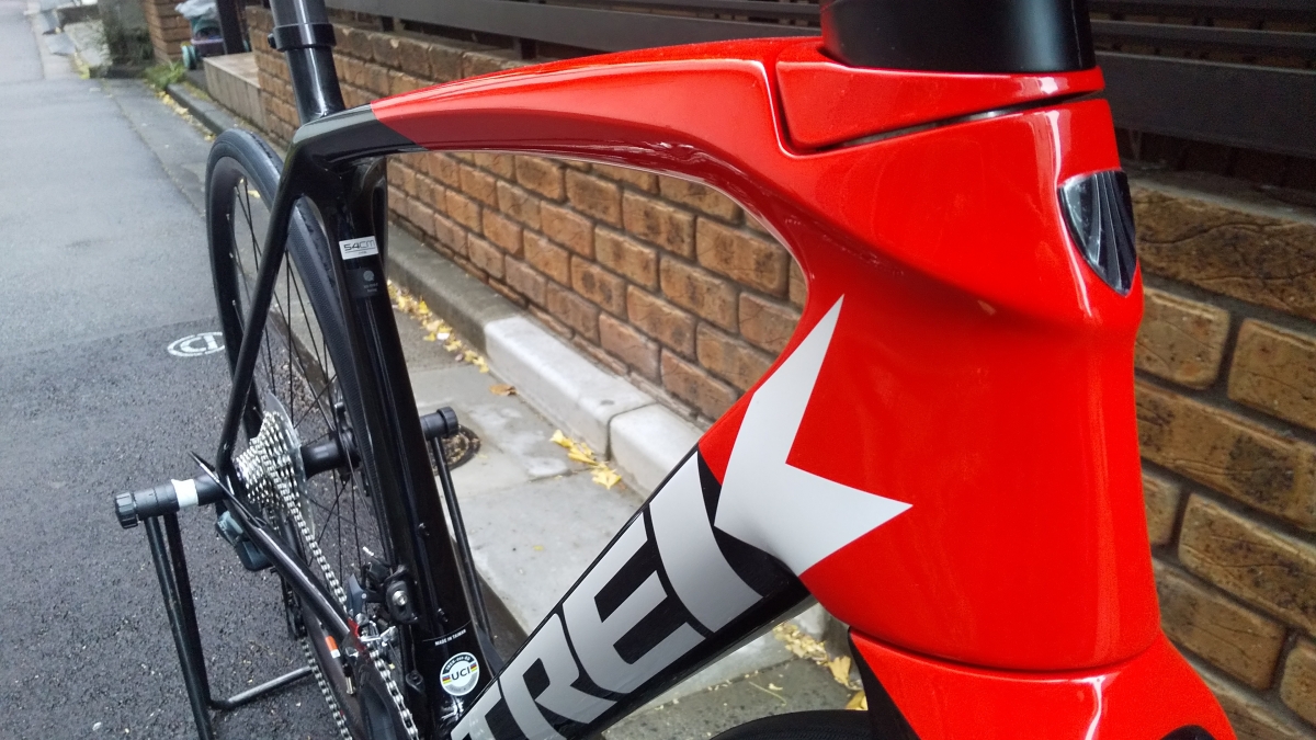 TREK】『EMONDA SL 6 DISC PRO』カーボンホイール装備の超お得なモデル