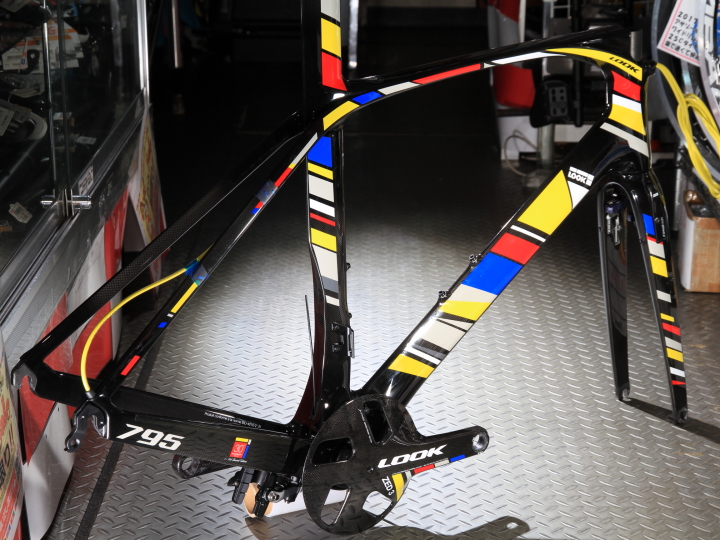 笹岡』BH AERO AEROLIGHT フレームコンポセット BH AERO LIGHT