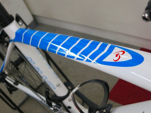 府中×ロードバイク】DE ROSA AVANT ホワイトカラーに爽やかなスカイ