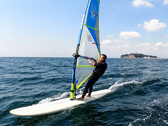ウインドサーフィンスクール | ウインドサーフィンスクールのHALE 湘南