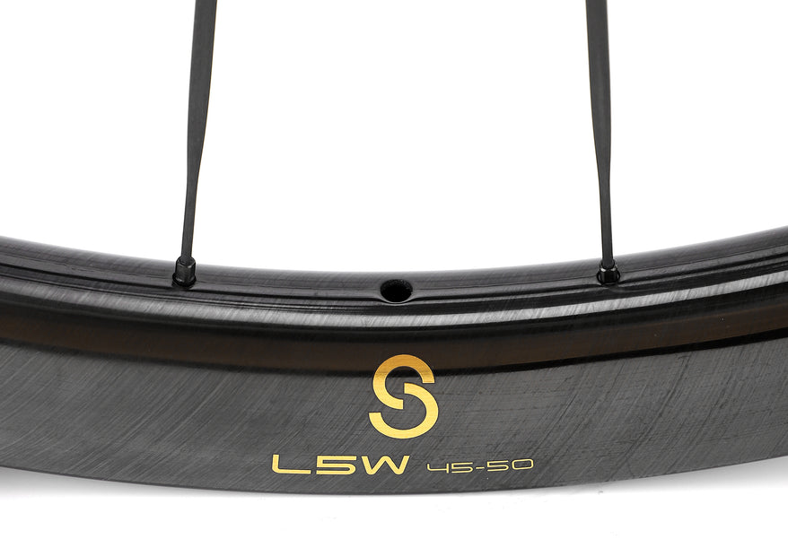 スピードとパフォーマンスのための最高のトライアスロンホイール