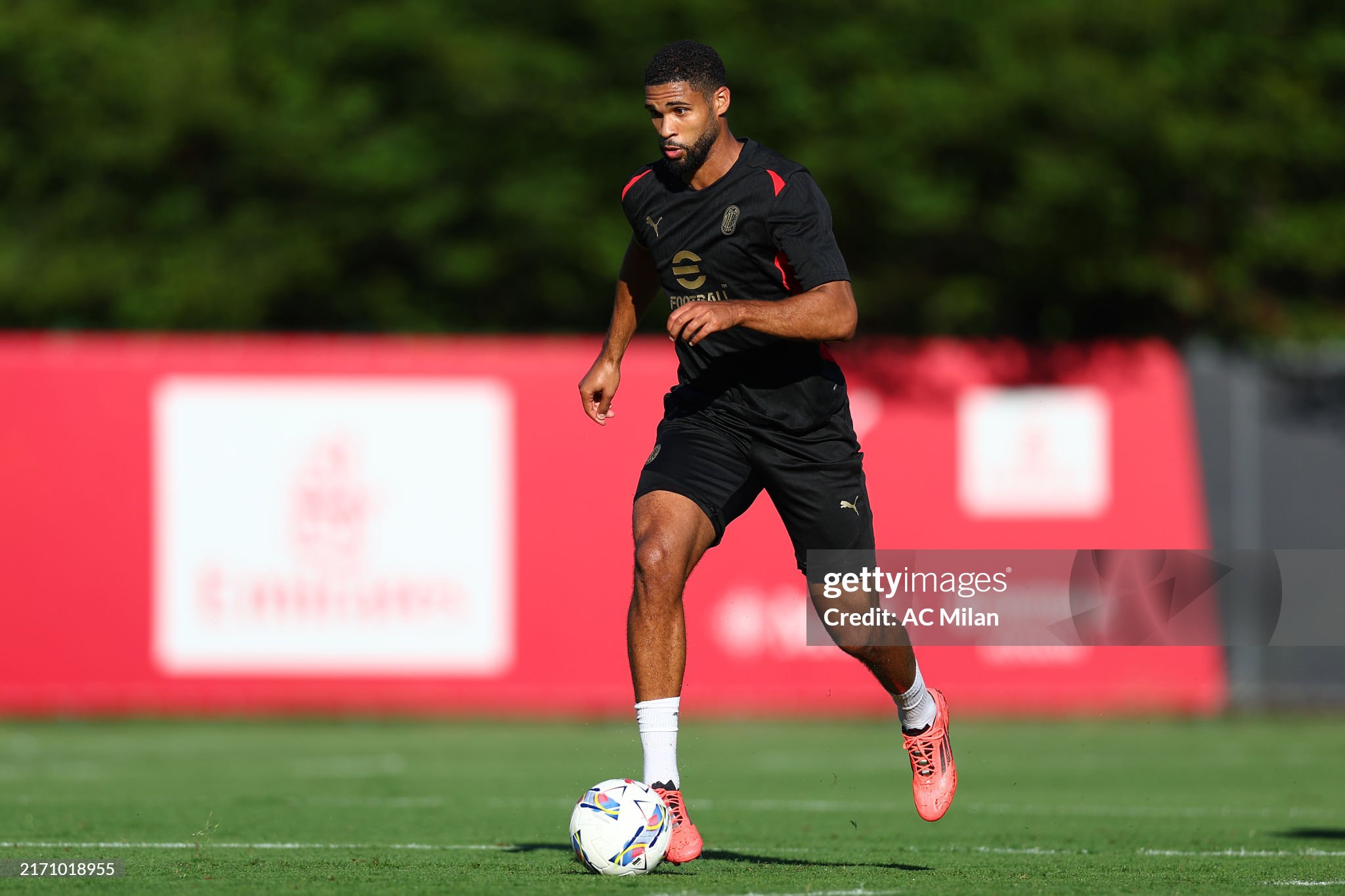 ACミラン所属 ルベン ロフタス チーク選手が未発売F50を着用開始