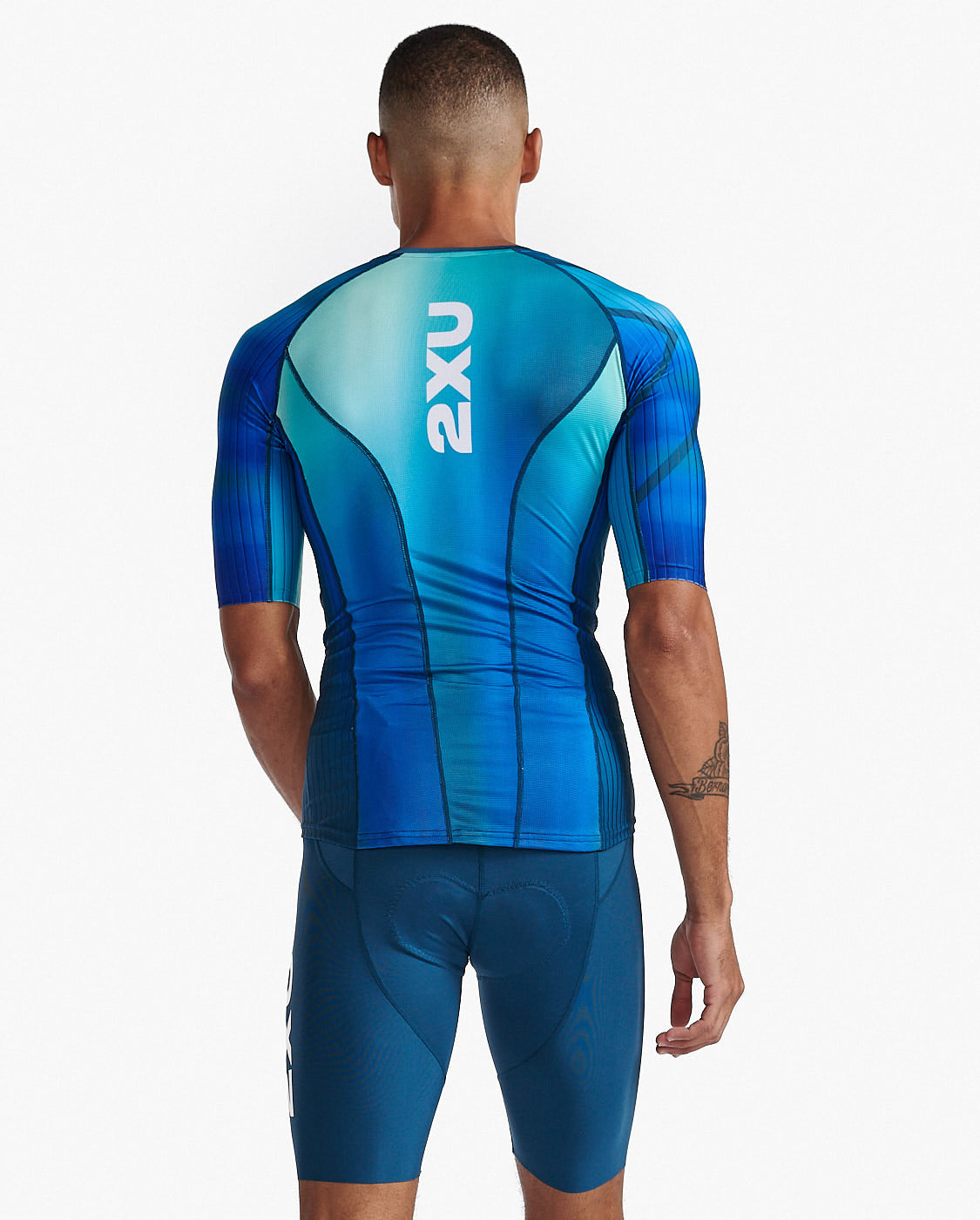Aero Tri Sleeved Top – 2XU