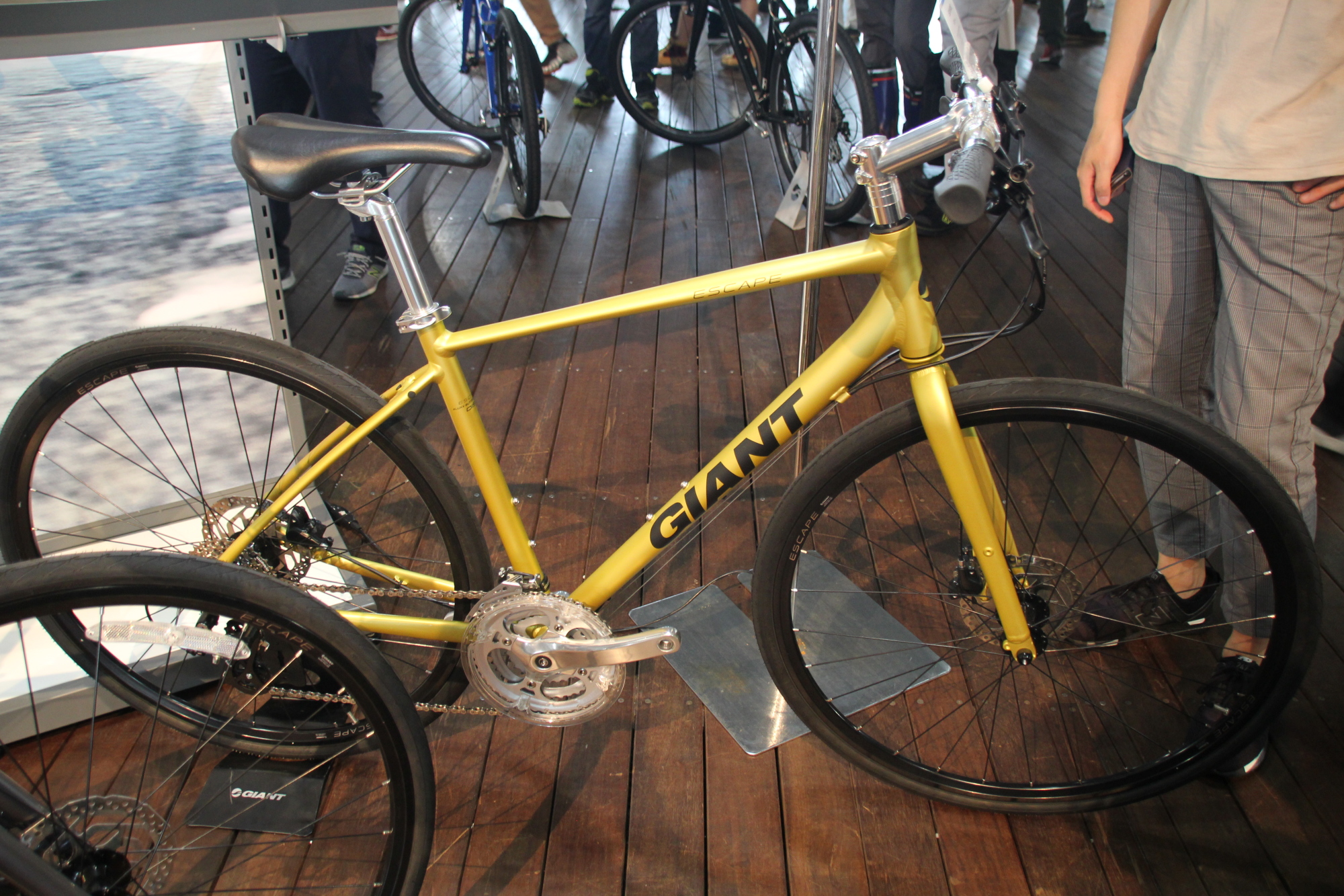 ジャイアント(GIANT) ESCAPE R Disc(エスケープ アール ディスク) 2020