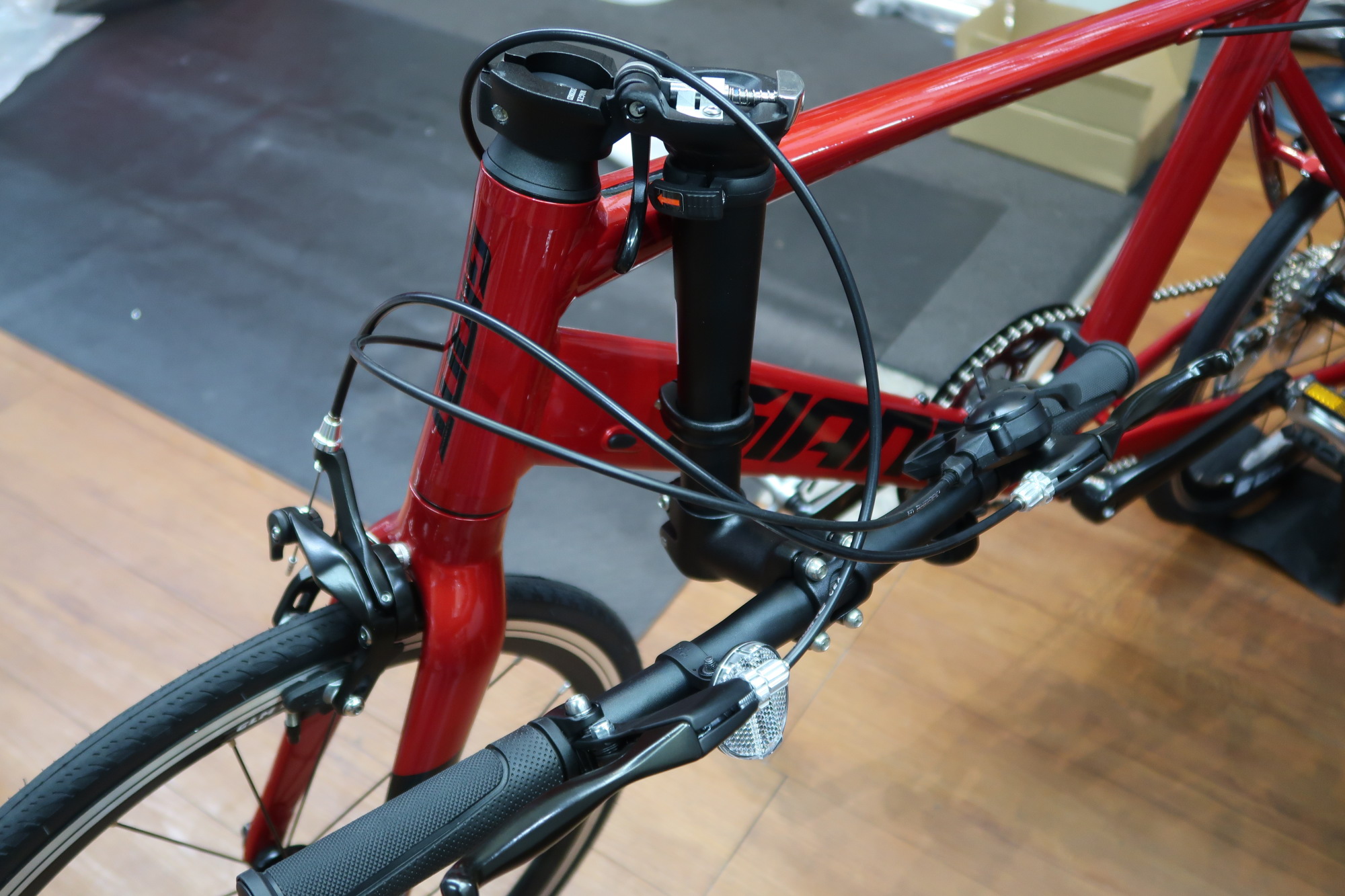 GIANT(ジャイアント) IDIOM 2(イディオム 2) 2024年モデル 当店販売