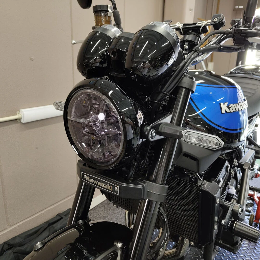 Z900RS 2024年モデル新色ブルー ヘッドライトプロテクションフィルム