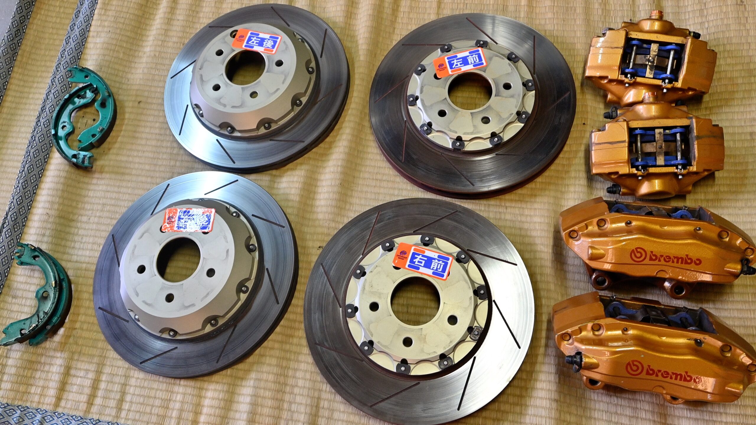 フェアレディZ33】Biotの2ピース&3ピースブレーキローター装着！純正