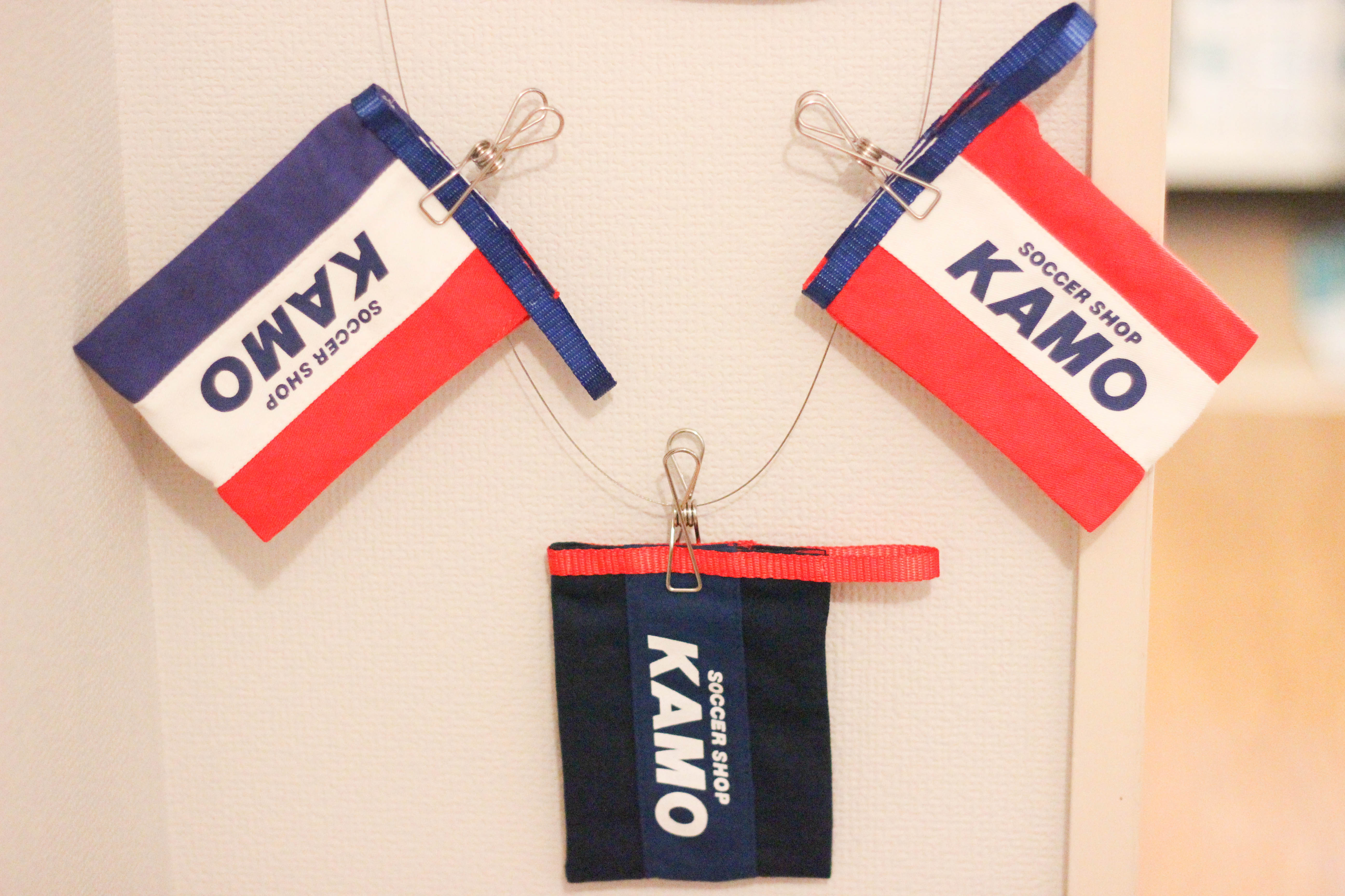 サッカーショップKAMOさんにミニミニシューズケースを頂きました