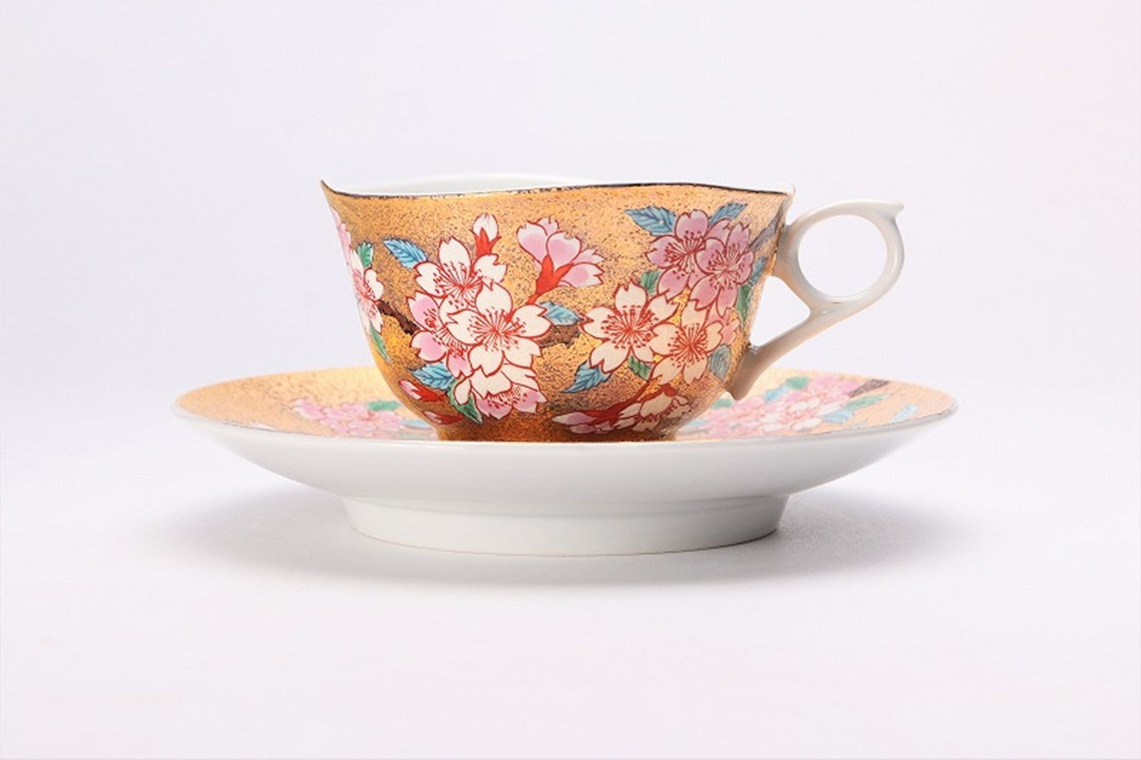 カフェ用品 「コーヒー碗 金彩 桜 木箱付」 金龍窯 江口天童 有田焼