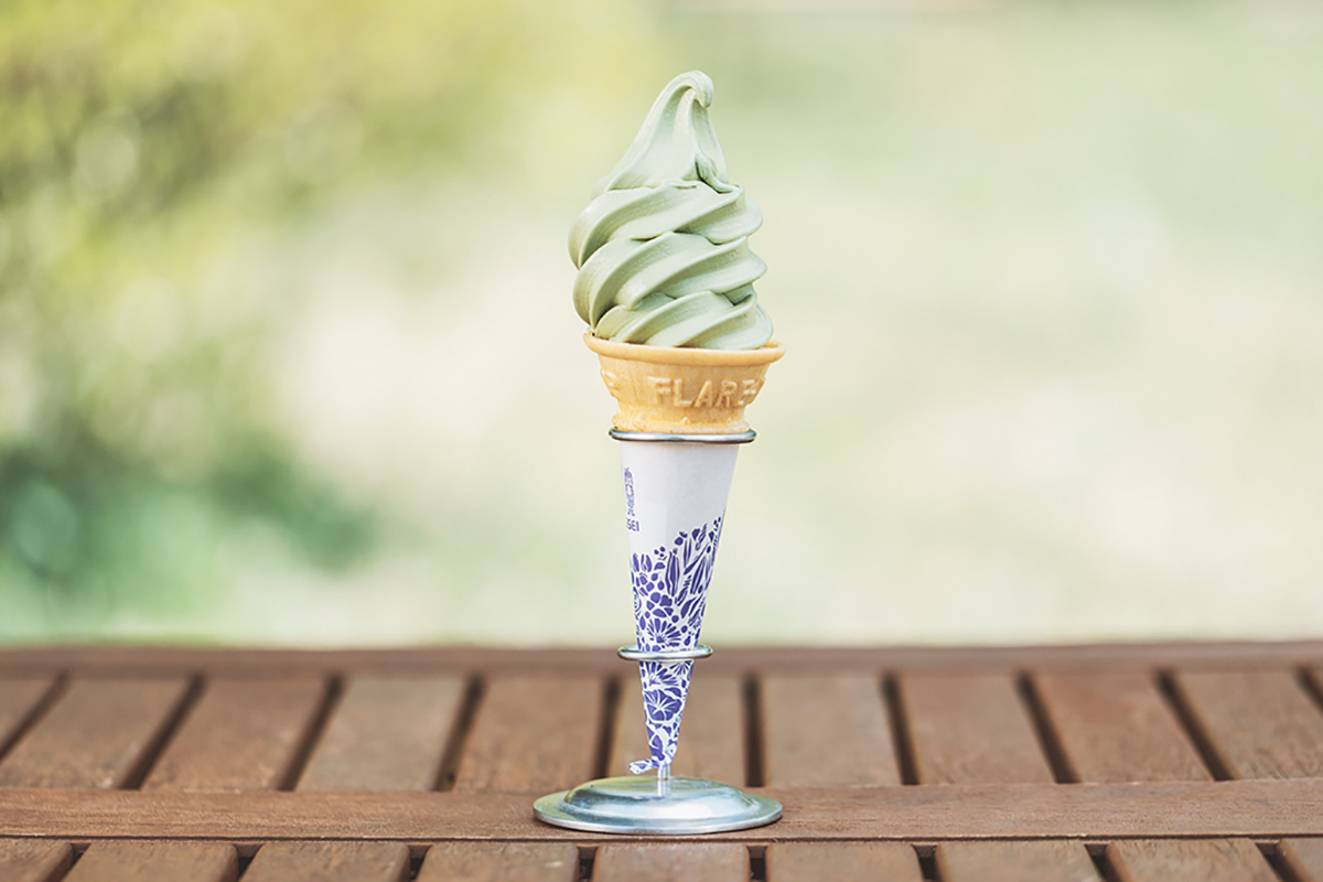 YATSUGATAKE SOFT CREAM STAND | 蓼科BASE