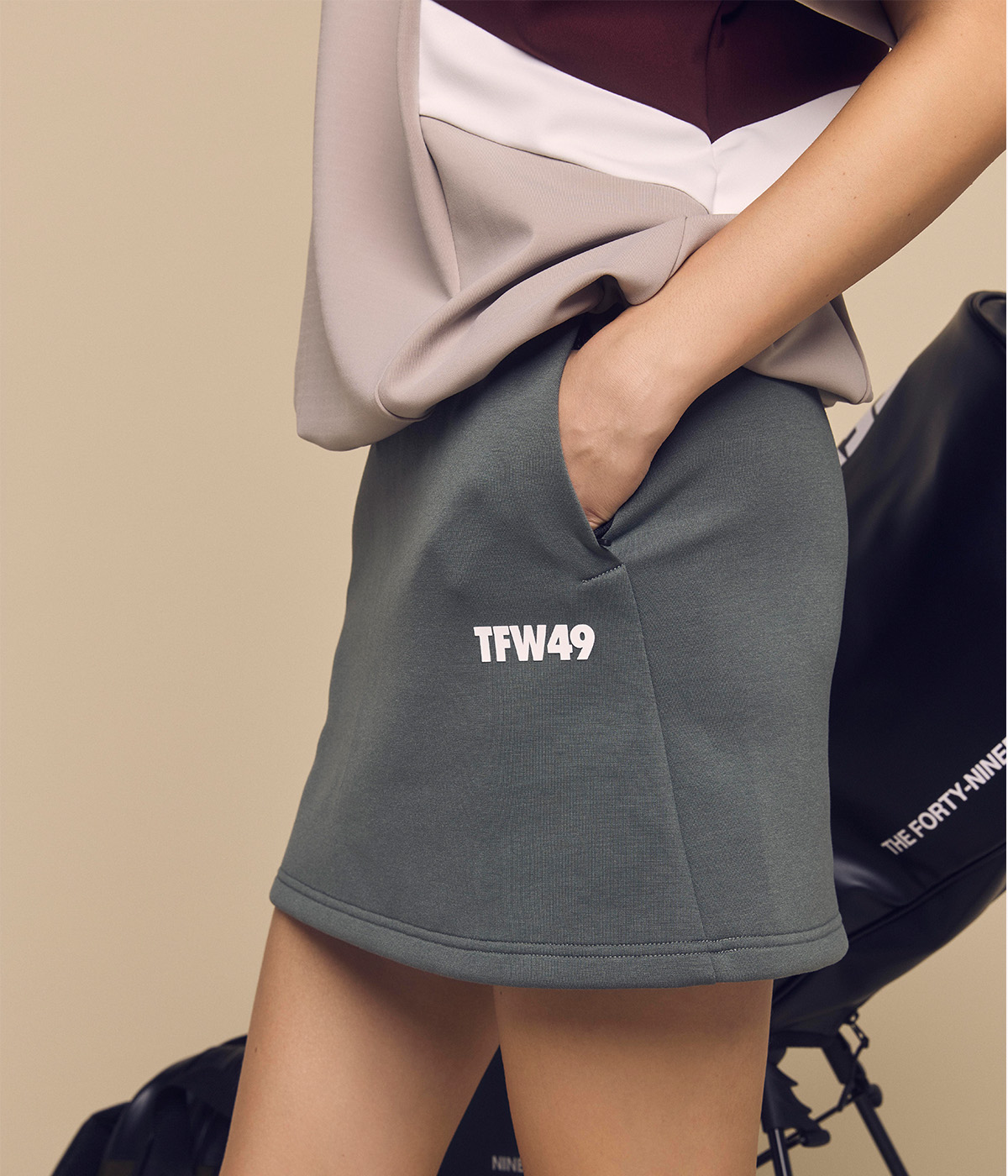 CARDBOARD MATERIAL SKIRT | TFW49（ティーエフダブリュー）Official