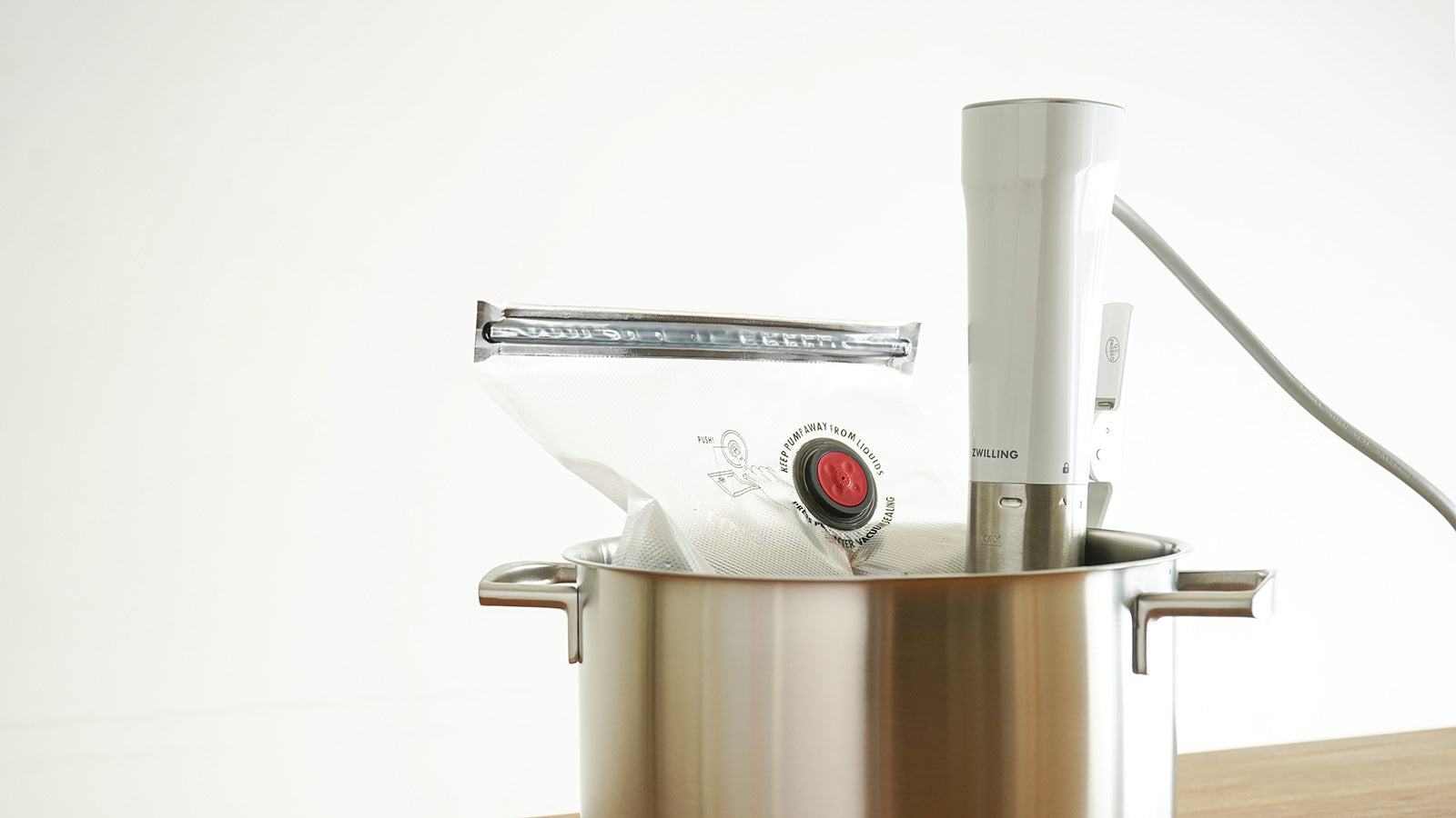 低温調理器で手軽におもてなし料理を作る – TIMELESS COMFORT