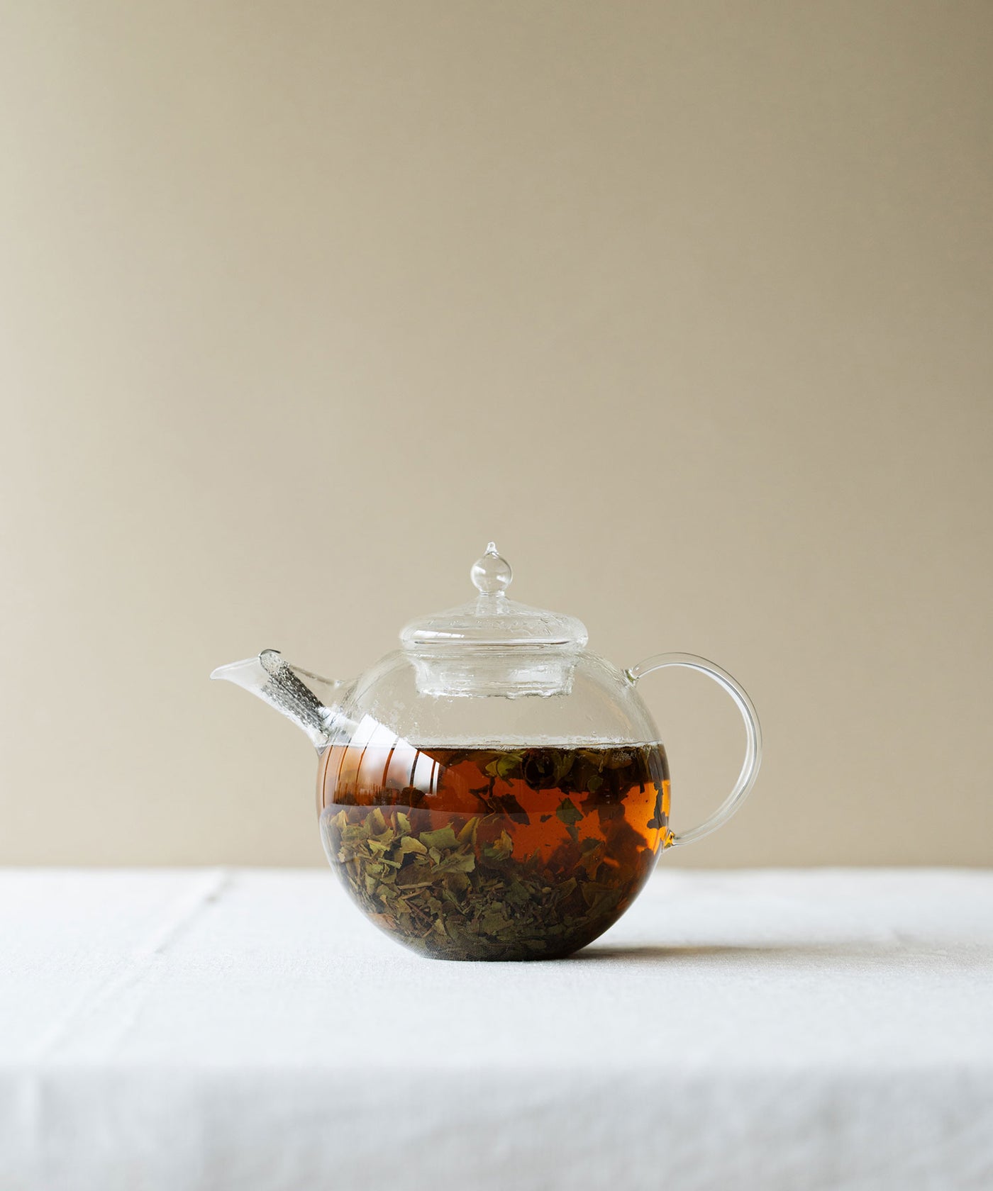 クラフト・ユー 紅茶ポット - 茶葉の香りと美しい抽出過程を楽しむ耐熱