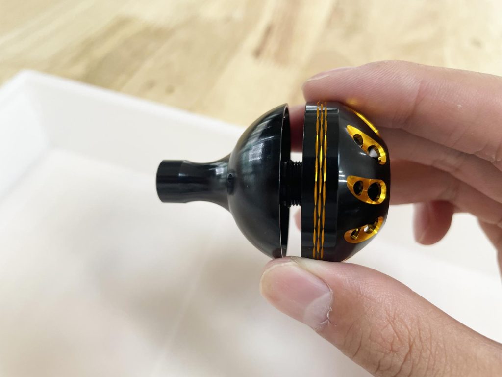 20ツインパワーのハンドルノブをゴメクサスにカスタマイズ！【画像付き