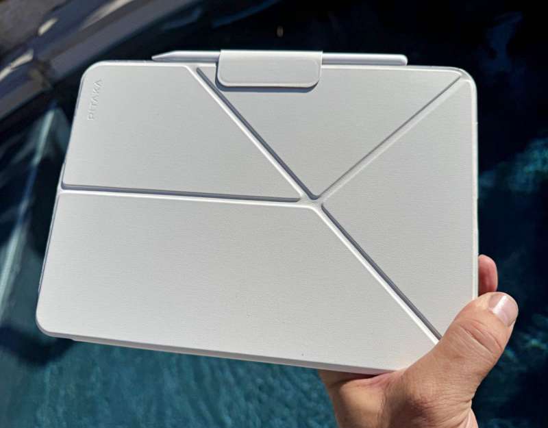 Pitaka MagEZ Case 2 and Folio 2 for iPad Pro (2024) review