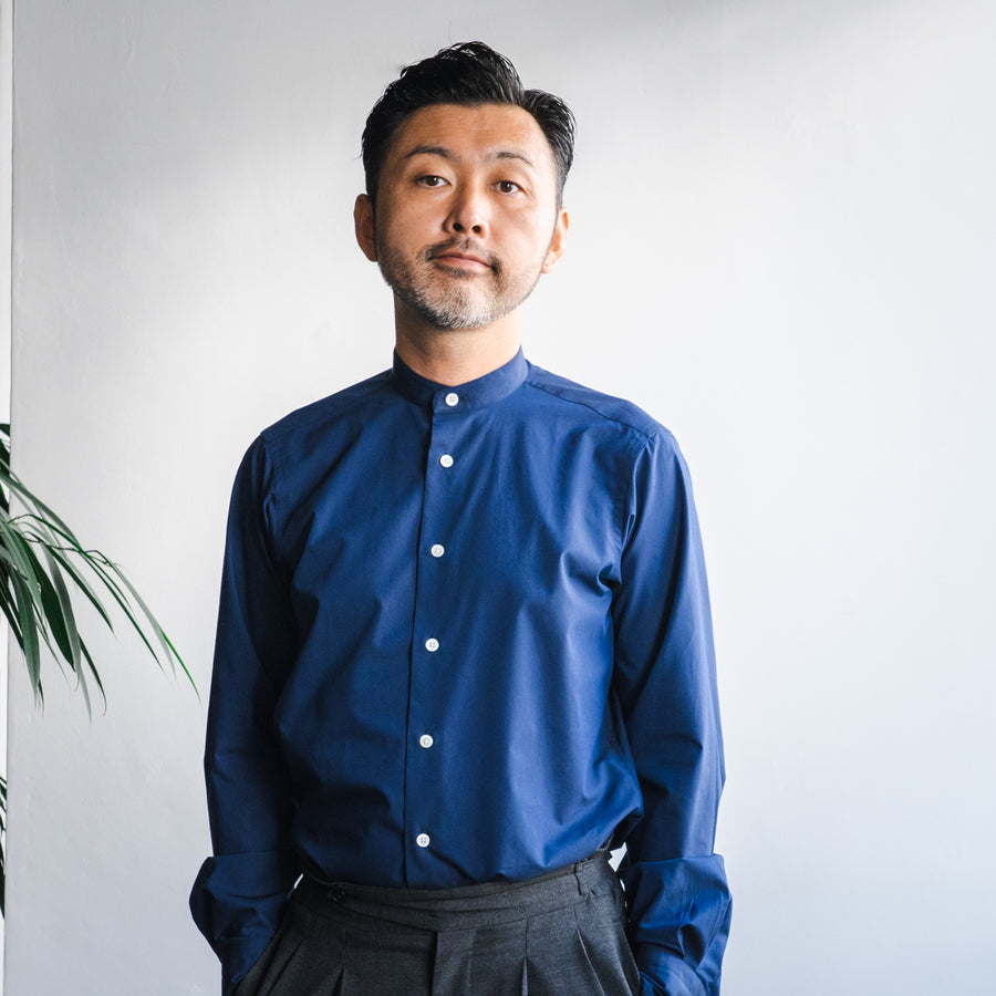 The Cloakroom バンドカラーシャツ / ブルー – THE CLOAKROOM