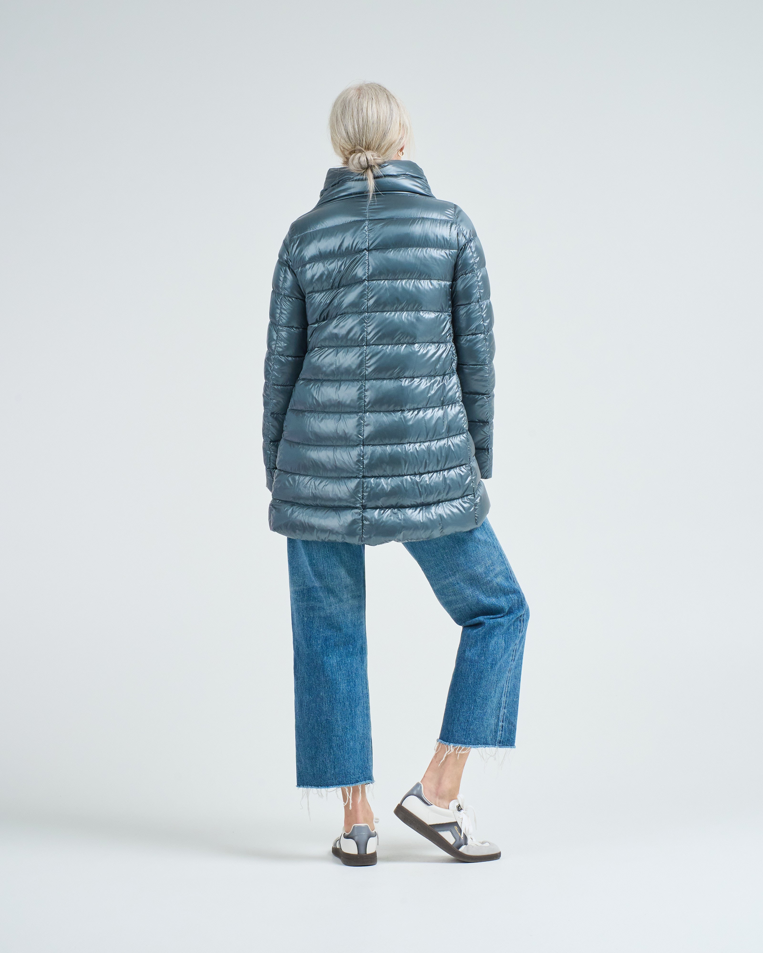 Herno Iconico Amelia Nylon Ultralight A-Line Hi-Lo Peacock Blue