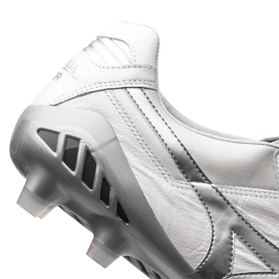 Mizuno Pre-Future Morelia DNA Made in Japan FG - White/Silver