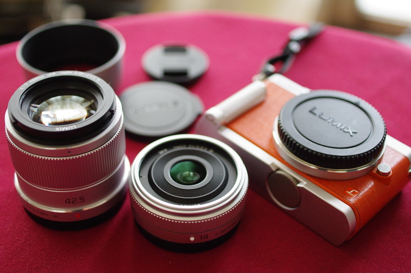 オレンジのLUMIX GM1 レビュー: Taron35 から観た世界