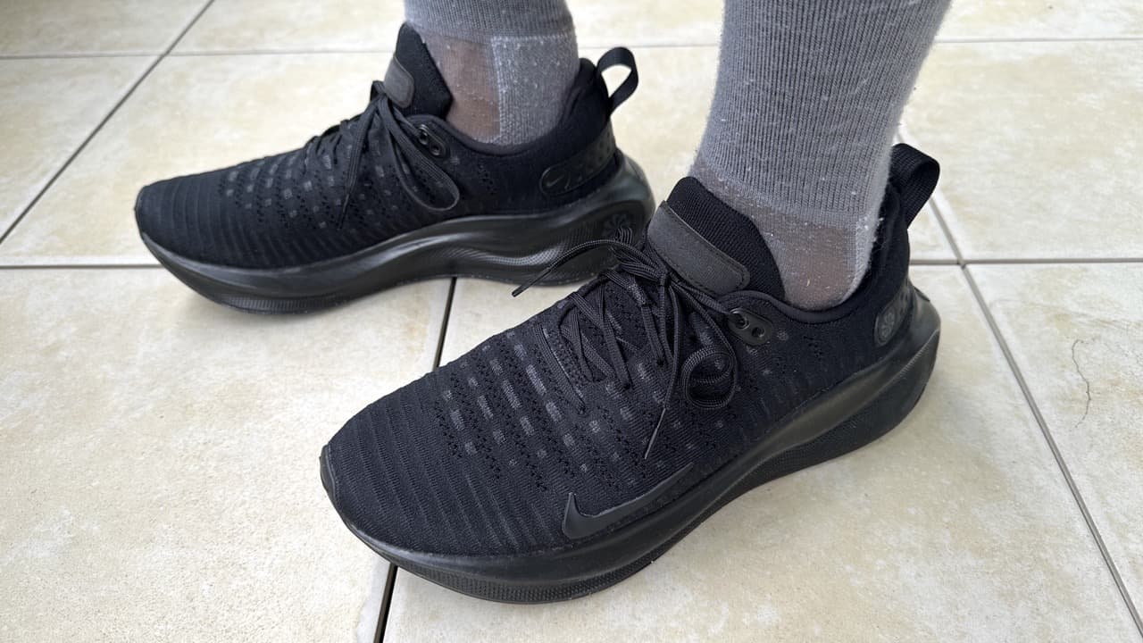 レビュー】Nike インフィニティラン4：真価はアッパーにあり｜ともらん！