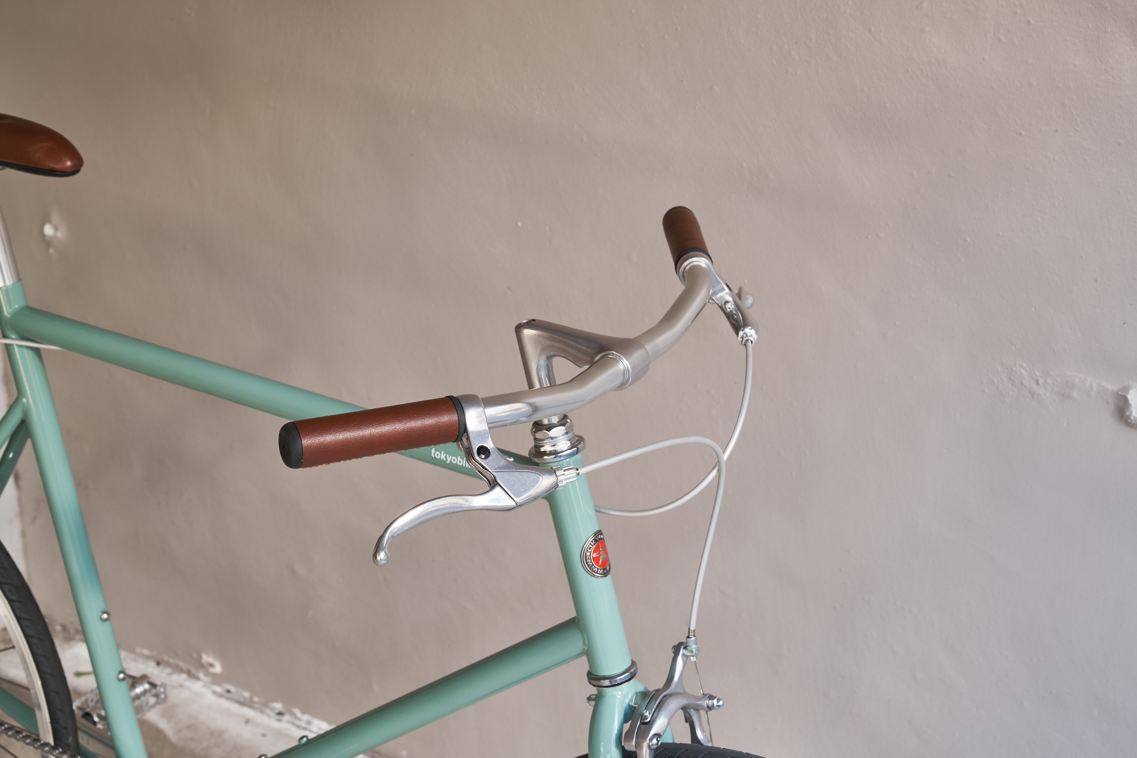 フェイクレザーサドル - トーキョーバイク