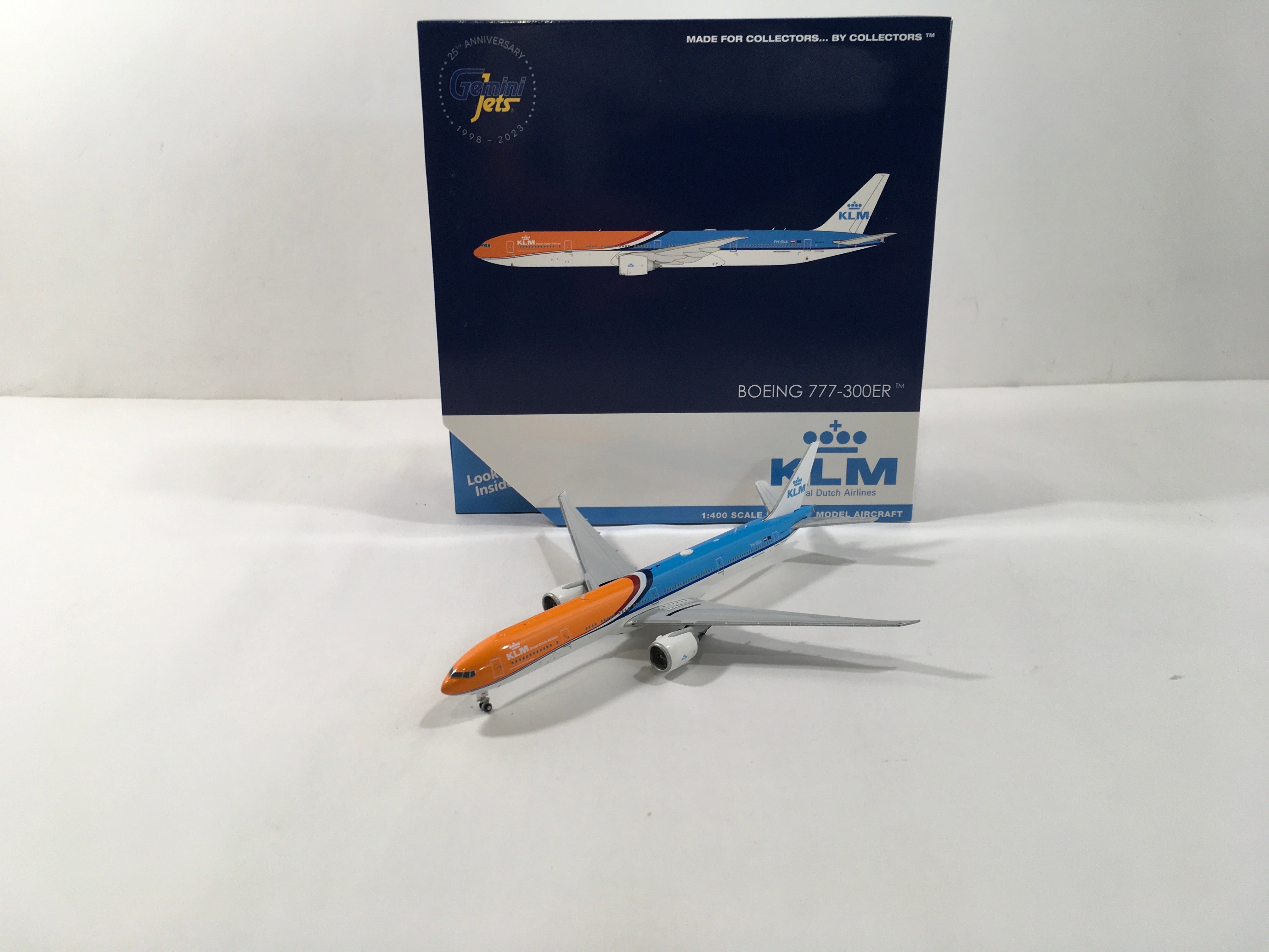 GeminiJets 777-300ER KLMオランダ航空 new Orange Pride livery PH