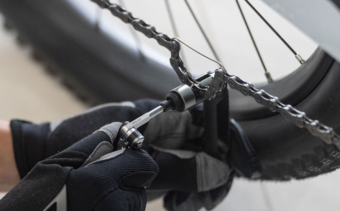 自転車携帯工具セット｜トピーク - BB HIDE 'N TOOL