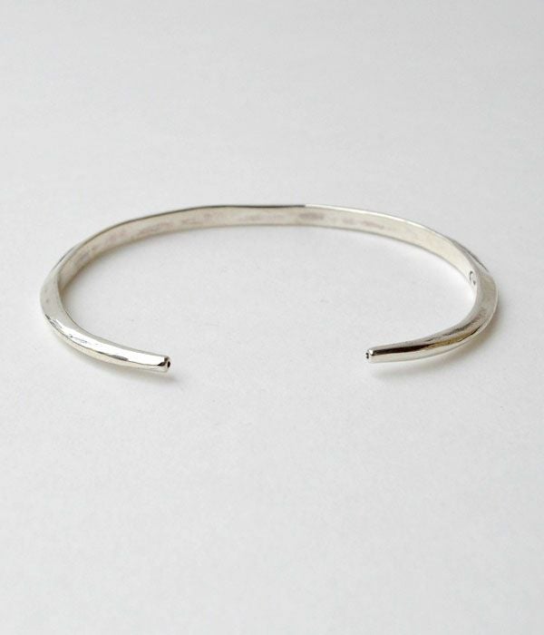 ラリースミス (LARRY SMITH) MEN'S EXTRA THIN TRIANGLE BRACELET