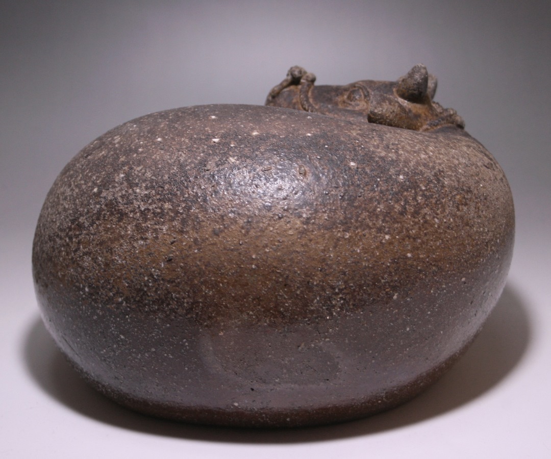 島村 光 作 「備前丑」 ～備前焼専門卸小売店 川口陶楽苑～