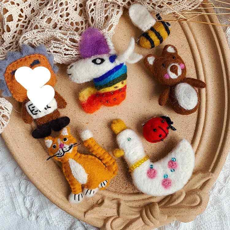 aqua 羊毛フェルトブローチ4点 aqua 羊毛フェルトブローチ4点 aqua