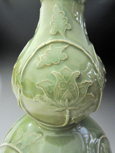 楽天市場】竜泉窯 天竜寺青磁瓢箪型牡丹文瓶 高さ約31cm 壺 中国 美術