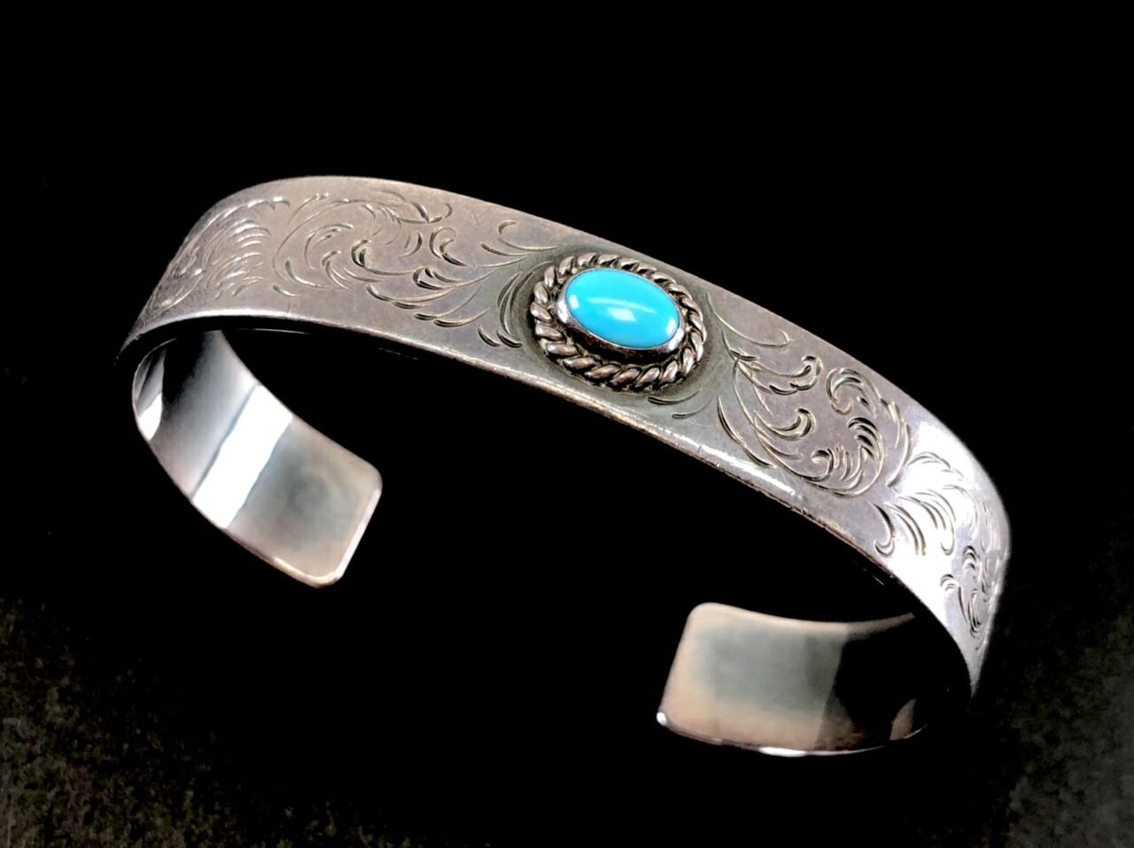 ゴローズ バングル」の人気商品一覧 | 安い商品を通販サイトから探す