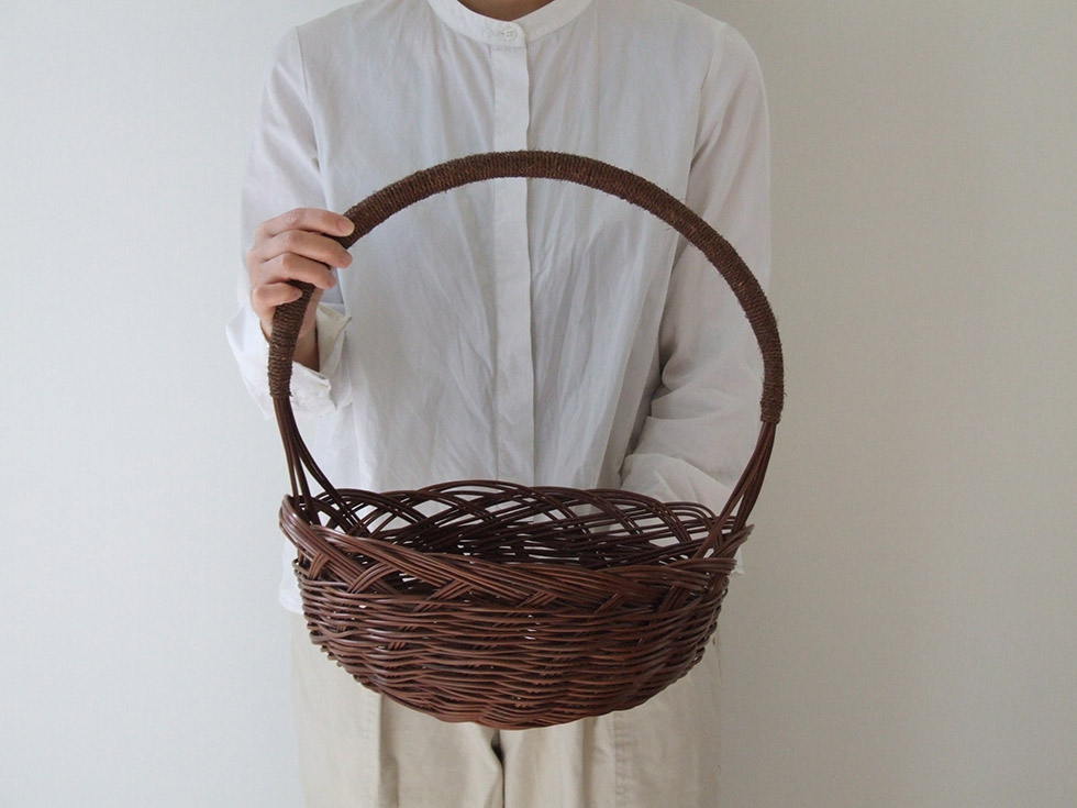 楽天市場】【沖縄県 今帰仁村のわらび細工】わらび 縄巻手付かご 32×28